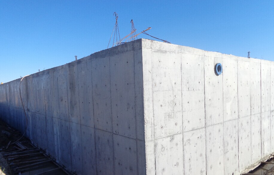 1������ˮ�ز�ģ�������������ϸ�ײ��ֲ�����